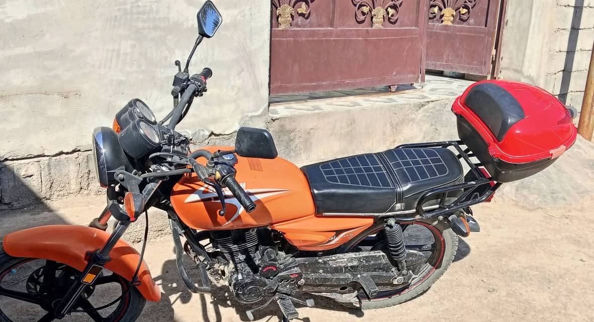 السلام عليكم دراجة شاينك للبيع مكفله كفاله عامه سعر 800وبيهه مجال مكان ديالى بعقوبة  تقاطع الساده الاستفسار عل هاذا الرقم ***********
