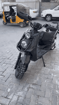 سكنس جبلي
المواصفات : 
3 نمر سرع 
6 بطاريات واحدة منفوخة 
بك لايت ابو عيون شغال 
اشاير امامي و خلفي 
بك خلفي 
بلوتوث سماعة كشن vip 
تشغيل عن بعد و سويج و بصمة
مريات جانبية جديدات 
الدراجة زيرو التايرات جديدات مال جبلي
***********
