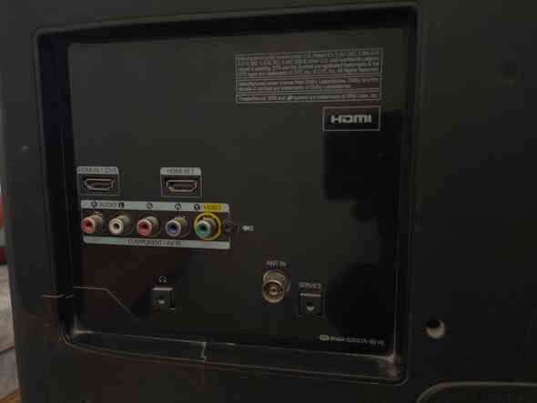 شاشه بلازما سامسونج SAMSUG بحجم 32 مستعمله  تدعم دقة الـ HD ومدخلين للكيبل الهوائي وماداخله تصليح نهائياً . 
للأستفسار : 
*********** بي واتساب ايضاً
