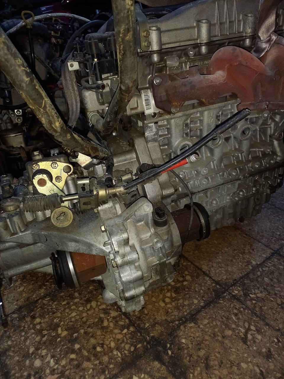 السلام عليكم 
ليدور محرك جديد اخو زيرووو 
تتوفر محركات شيري حجم ٢٠٠٠ وارد استرالي مع ضمان
العنوان حله نادر مقابل المجمع الامريكي محمد الموسوي 
تتوفر خدمه توصيل كافه محافظات العراق 
***********
