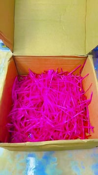 عناية بالشعر • توصيل مجاني