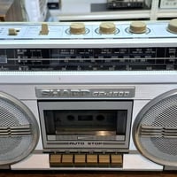 مسجل كاسيت ماركه شارب Sharp وراديو متعدد موجات جدا نظيف بلادي  ياباني ...