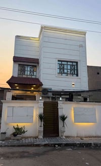 بيت للبيع حي جامعة /منطقه ٢٨  المساحه ٨٥ متر  واقع حال ١٠٠ متر  طابقين...