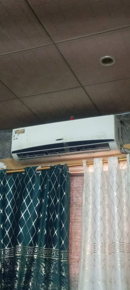 سلام عليكم عندي سبالت عدد 2البيع  يشتغل مابي عيب سعر 250كل واحد


**إذا كنت صاحب هذا الإعلان وتريد حذفه لأي سبب، رجاءا أرسل رسالة إلى الدعم الفني**