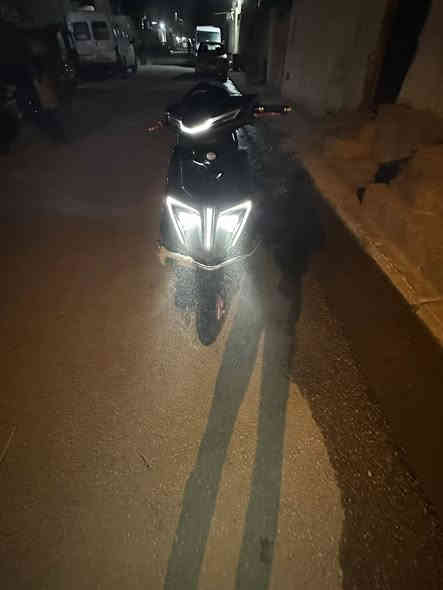 سلام عليكم دراجه سكنز خفاش موديل خمسه وعشرين زيرو 
صارله عشر تيام من طالعه من المعرض الدراجه كلشي مناقصهه 
برغي ممفتوح بيهه  كهربيات كلهن شغاله لايت عالي ناصي كله شغال مكاني كربلاء السعر واحد وميه 
التوصل عله هاذ الرقم 👇
***********
