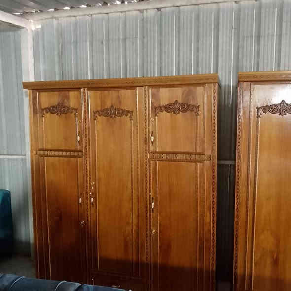 كنتور 2باب و3 جديد نجاره معرض حجي باسم الشمري العنوان بزل حلاته قرب محطة الراضي الاستفسار الاتصال ع الأرقام التالية ***********/***********
