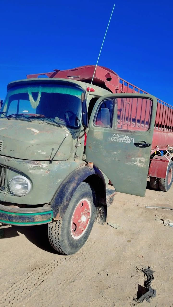 ابوردين للبيع موديل 69 محرك82وتخم تاير تانكي جديد عنوان كربلاء استفسار تصل ***********
