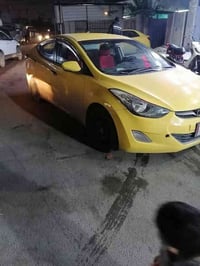 النترا ٢٠١٣ خليجي رقم بغداد  محرك ١٨٠٠  تبريد جديد السيارة نظيفة واحلى...