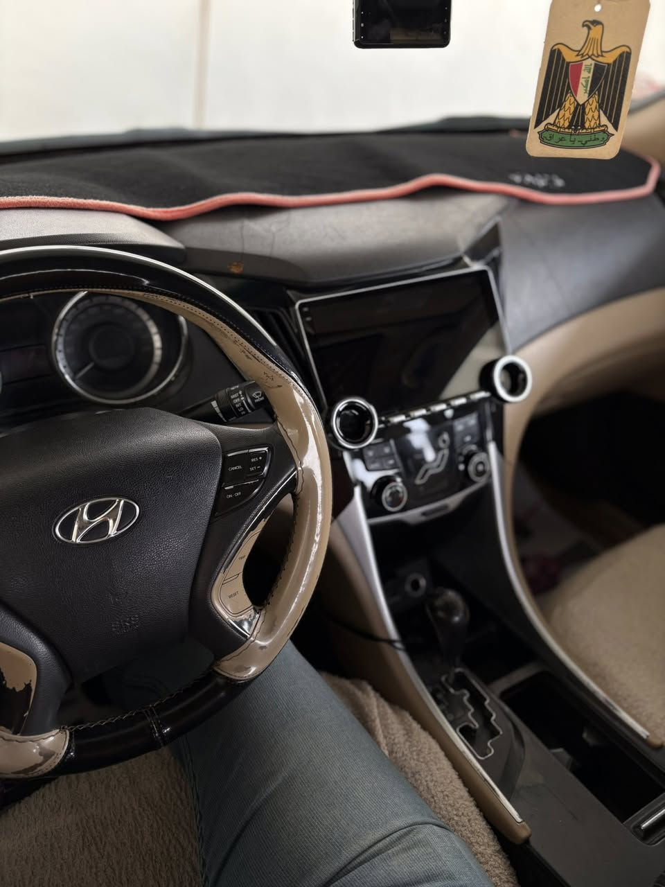 سلام عليكم سوناتا 2011
موصفات بصمه
بانورما 
تبريد مركزي 
مرايه شفط 
كشن جلد كهرباء سايق فقط 
شاشه أندرويد جديد 
محرك 24مرغوب 
سياره باسمي رقم أربيل الماني وبي بطاقه بنزين 
سياره بدون صبغ صوره سونار مرفق ويه 
السعر 108بي مجال بسيط


**إذا كنت صاحب هذا الإعلان وتريد حذفه لأي سبب، رجاءا أرسل رسالة إلى الدعم الفني**