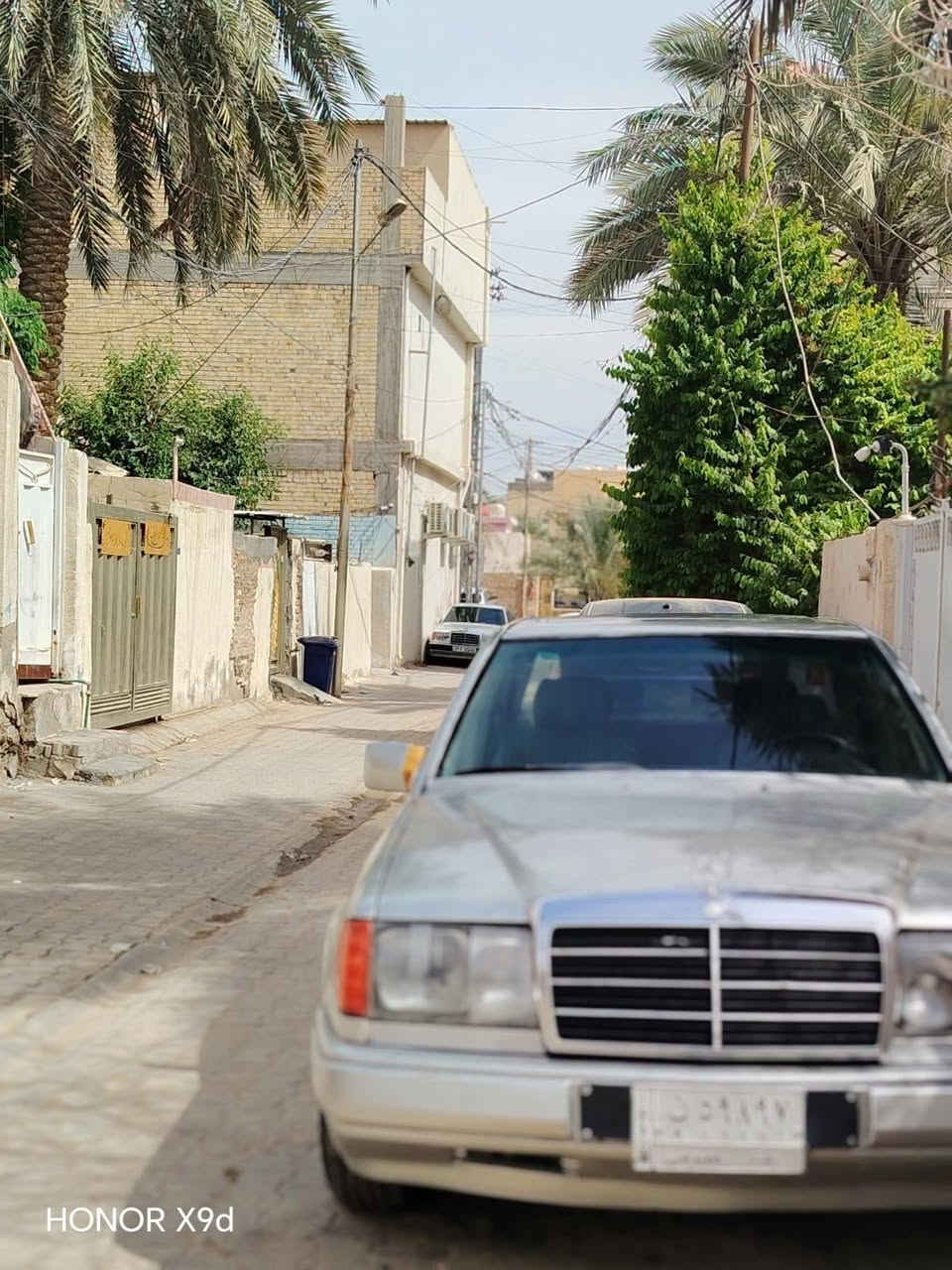 السلام عليكم
للبيع مارسدس دب 87
كهربائيات كلها شغاله 
رقم بغداد تحويل مباشر 
كير ومحرك كفاله 
مكفوله من الكص والعيب الشرعي 
تخم تاير جديد سدر جديد النظافة شةفت عينك تخبل السياره 
السعر 60وبيها مجال ***********
العنوان كربلاء
