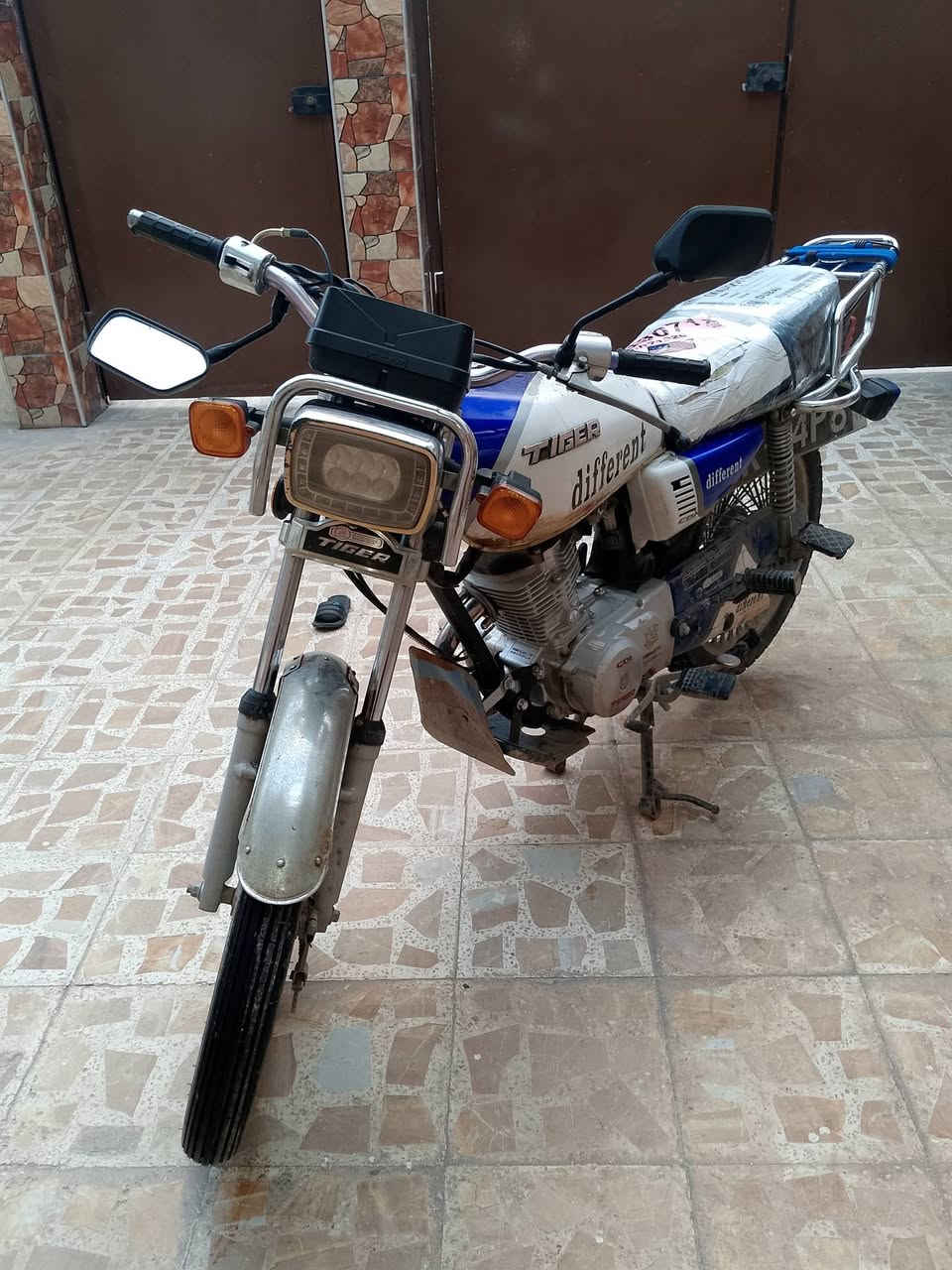 السلام عليكم
ماطور للبيع 
تايكر 2020🔥 ماشاء الله ماطور نار 🔥
نضيف مايعوزه 
شيء فقط هاي 
المرايه يعوزها 
تشد البرقي مالها 
***********
السعر450 وبي مجال للطيبين 
خاص موجود واتساب موجود 
اتصال موجود شتريد اتصل وتدلل
