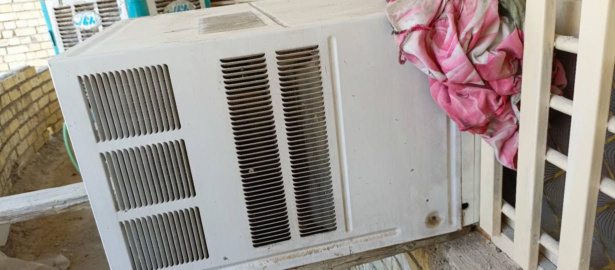 السلام عليكم مكيف نوع جنرال للبيع350/ 2طن
بي تتفئة وتبريد نضيف وشغال اي ستفسار ***********
