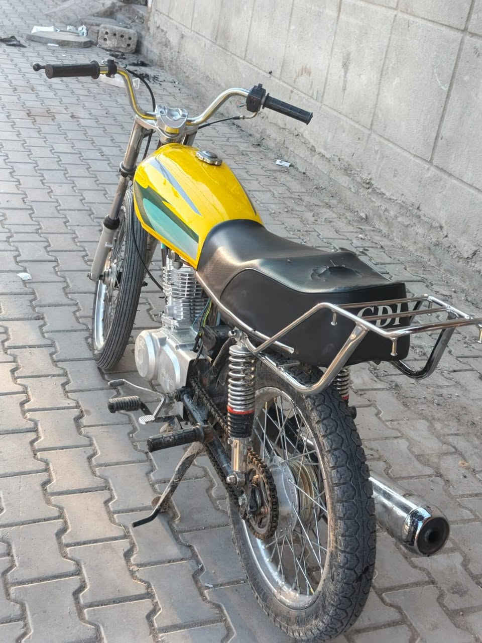 اللبيع كلك  سعر 375بيه مجال قليل ***********
