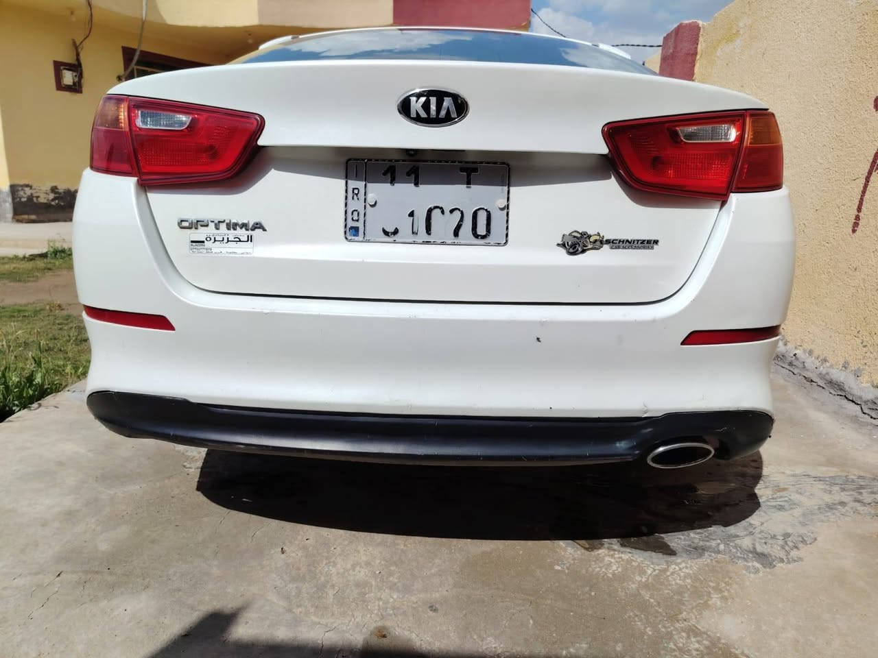 السلام عليكم 
اوبتيما 2016 خليجي رقم بغداد باسمي لغايه 2027 سياره ماشيه حقيقي 135 من تعبر ال 120 يدك الجرس سياره حلوه ونضيفه مال جناي سياره مكينته شوي بيه ضعف والباقي مذكور بالسونار مواصفات السياره تبريد قطعتين مري شفط سياره جاهزه وخير من الله وكله جديد باتري تخم تاير جديد ادامه جديده السياره خير من الله مشروع وطني سياره عارضه 150 ورقه وبيه مجال بسيط حك الجيه رقم الموبايل *********** وتحياتي للجميع ..
