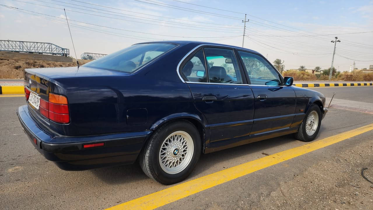 بي ام دبليو موديل ١٩٩١
محرك فانوس مسكر
تبريد
فتحه
رقم انبار
سعرها ٦٣
***********
