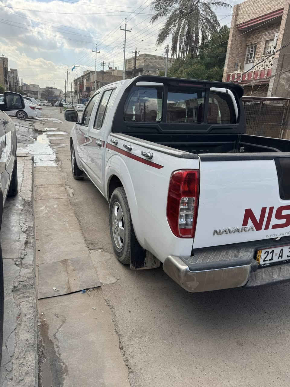 سلام عليكم 
نيفاره 2009 كفاله من صبغ  رقم سلمانيه باسمي على وضع شركه ماشيه 107وجاهزه من كلشي مكاني بغداد 

رقم تلفون ***********
