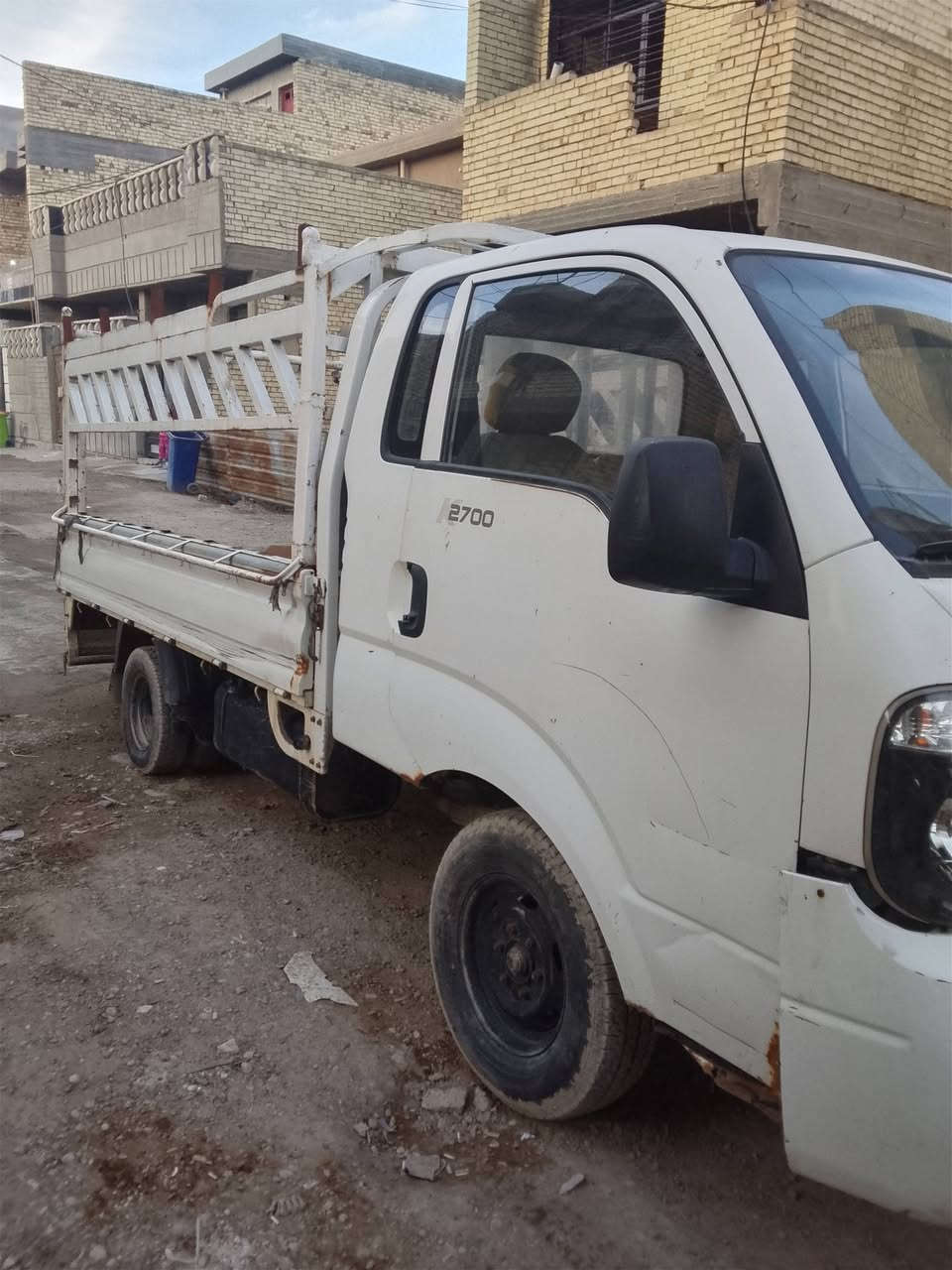 السلام عليكم كية حمل للبيع كير ومكينه واكسن مكفولات وتخم تاير امامي جديد ***********
