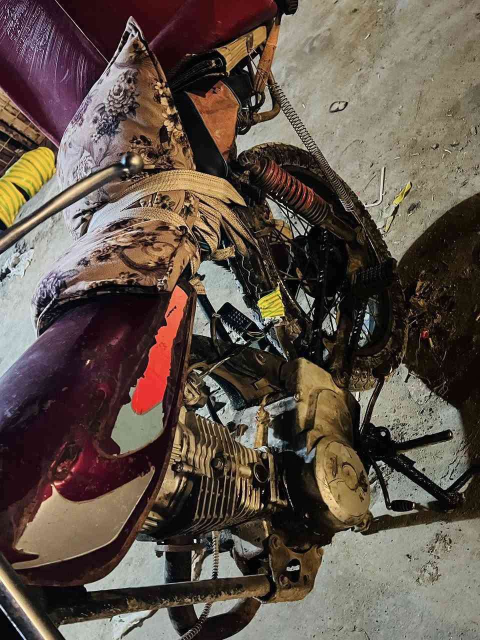 سلام عليكم دراجه للبيع وكفت عندي أبيع كوم حديد ب 150قفل مكاني كرمه علي رقمي ***********
