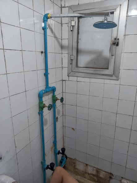 عملي اليوم  في مجمع حطين السكني تأسيس أنابيب الماء

مستعدون لتأسيس أنابيب الماء والمجاري لكافة المباني والدور السكنيه 
 للاتصال علاء اليساري
***********
***********
