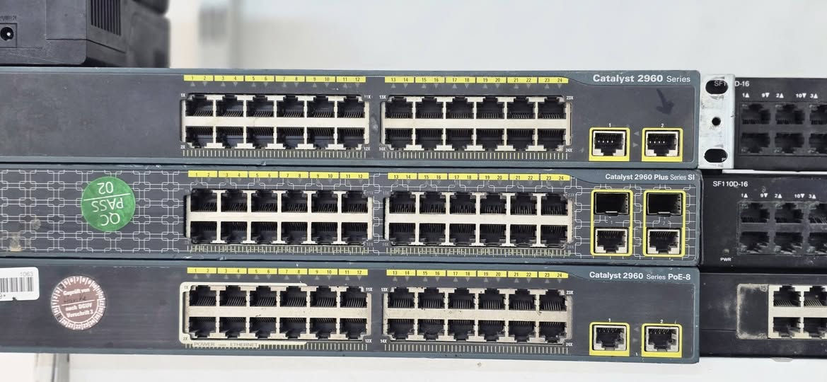 السلام عليكم اجهزة مستخدمه للبيع
مكاني كربلاء المقدسة باب بغداد قريب فندق البارون 
متوفير توصيل جميع المحافظات ب ٥ الالف الحديد ماكو توصيل اله *********** اي شي تريد اتفضل خاص وبخدمتك جنيع الاجهزه ضمانه يومين من تاريخ الاستلام 
سكترات ubnt ١٢٠ السعر ٥٥ الف 
سكترات اي سي ubnt السعر ٧٥ الف 
روكتات xm لا مفتوح ولا مصلح ب ٣٠ الف 
دشات ubnt 30 السعر ٧٥ الف 
دش هايبر لنك ٣٢ السعر ٨٠ الف 
دش ٢٣ انتي نويز بدون قبق السعر ٢٥ الف 
دش ٢٦ انتي نويز السعر ٥٥ الف 
بور بيم m2 السعر ٦٥ الف 
Lhg5 قطعه ب ٣٥ الف 
حديد g45 القطعه ٣٠ الف مع الاسلاك والفراكات
حديد g35 سعر القطعه ٢٥ الف مع الاسلاك والفراكات 
هبات سسكو ٢٩٥٠ السعر ١٠ الالف 
هبات السسكو الباقيات كلمن وسعره 
موجود سكترات تيتانيوم مع روكت تيتانيوم m2 السعر كامل ٦٠ الف السكتر والروكت
