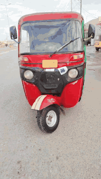 تكتك 18 ماكينتها مال 20 اوراق وكيل شاكر السعر 3500 وبيها مجال078194731...