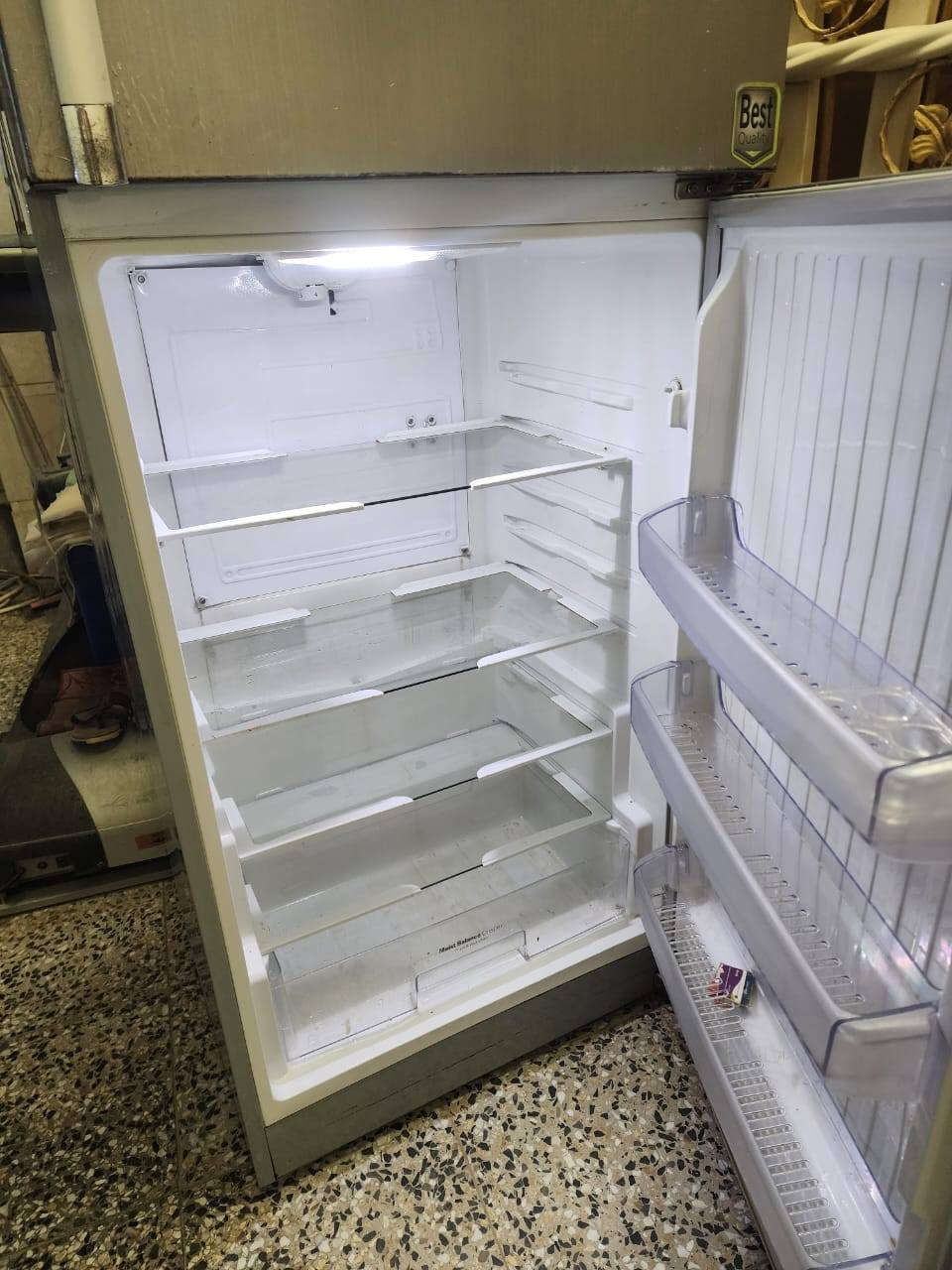 السلام عليكم عندي ثلاجه للبيع نظيفة جدا مثل ما موضح حجم ٢٤ قدم للبيع السعر ١٧٥ البلديات الصحفين


**إذا كنت صاحب هذا الإعلان وتريد حذفه لأي سبب، رجاءا أرسل رسالة إلى الدعم الفني**