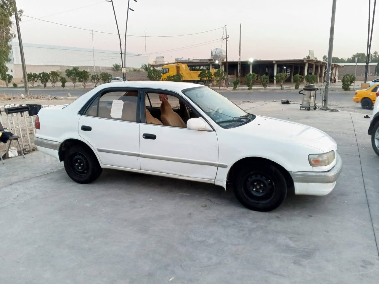 سلام عليكم كورلا موديل 96 رقم صلاح الدين دولي مكينه وكير شرط سياره عل بلاد بدون ضرر ولا صبغ  مكان السياره كركوك (( غير متواجد عوفيس )) السعر 43 بي مجال ***********
