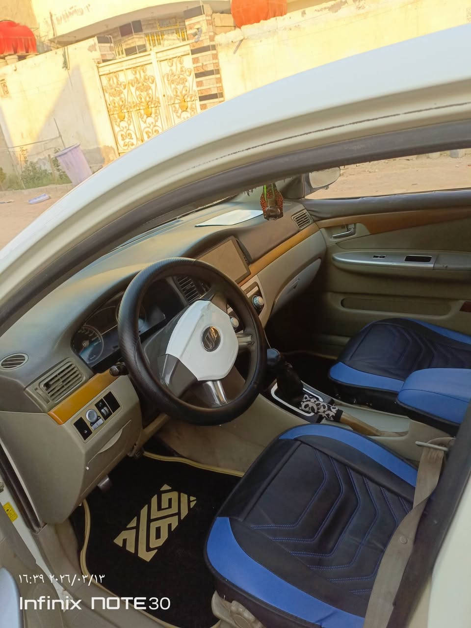 ليفان 620 لبيع أو مروس رقم بابل دولي سياره خير من الله مكينه كورلا بيه وكير عادي مكفوله من ضربه ***********
