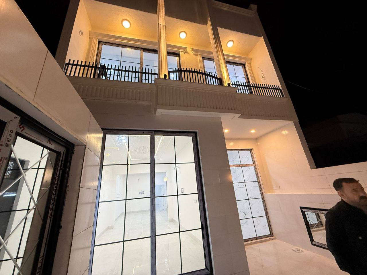 #عقارات_ابو_وسام
🔸سند طابو يتسجل بإسم اي عراقي
📍أربيل-بيت للبيع 8حساروك قرب شارع كورنيش
➖مساحة 125M طابقين 
يتكون⤵️
➖4غرف نوم 
➖استقبال-صاله-مطبخ-مجموعه صحيات-كراج

📸 السعر والصورة متوفرة على قناتنا الرسمية في التليكرام 👇
🔗 https://t.me/Hassanabowissam
تابعنا الان وشوف احدث العقارات يوميا ع الصفحه الرسميه في فيسبوك
🔗https://www.facebook.com/share/1FHZ1d86H9/

📞 تواصل مباشر واتساب أو اتصال:
📱 ***********
📱 ***********

#عقارات_اربيل #شقق_للبيع_اربيل #بيو_لبيع_اربيل  #فلل_للبيع_اربيل #مجمعات_سكنية_اربيل
 #عقارات_كردستان  
#استثمار_عقاري_اربيل #عقارات_بغداد_سليمانية_اربيل  #عقارات_شمال_العراق  

⬅️ الأسعار والصور داخل القناة… لا تفوّت الفرصة

تابعنا الان وشوف احدث العقارات يوميا 🏘️
🔗https://t.me/Hassanabowissam

7 دفتر
