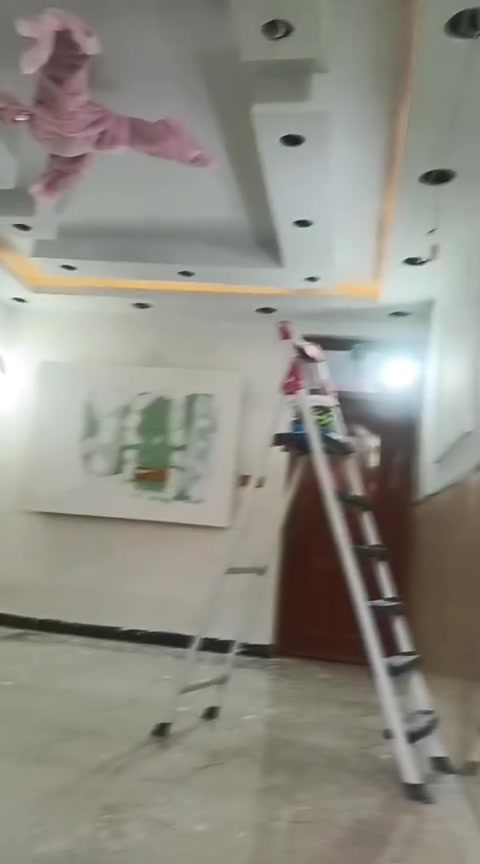 صباغ ديكورات مغربيه سقوف ثانويه تغليف ورق جدران صبغ جدران وشبابيك الي محتاج يخابرني وتساب متواجد اسعاري مناسبه مكاني بغداد *********** هذه رقمي
هذه شغلي بل صور 😍😍
@إشارة
