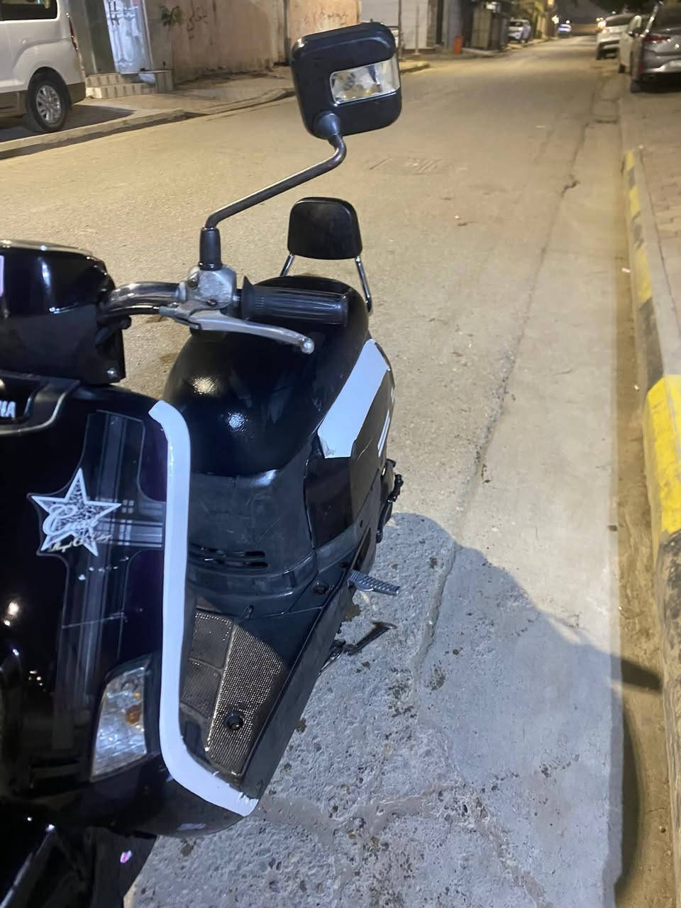 السلام عليكم دراجه بوليس للبيع مكفوله كفاله عامه من لويل للويل بس العداد تجاري كلها بلادي مكينه بلادي 50 سبانه ماواصله للمكينه قبق كلجات مامفتوع كلها نضيفه محتاج فلوس وأريد ابيعها ختم واحد تجي تشوف بعينك لمكينه بعدها بيضهه
السعر 750 وبيها مجال بسيط
مكاني كوت 
(***********)
