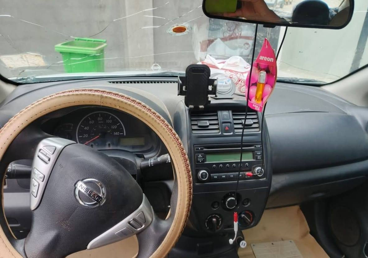 سيارة فيرسا ياباني وارد امريكي سيارة حلوة بمعنى الكلمة رقم انكليزي تدفئة تبريد كاملة تحويل ثاني يوم شغل واطلع بدون ماتذب الف عليه سعرهة 110 وبيه مجال حك الجية مكانها ديالى المقدادية وهذا رقم صاحبهة ***********
