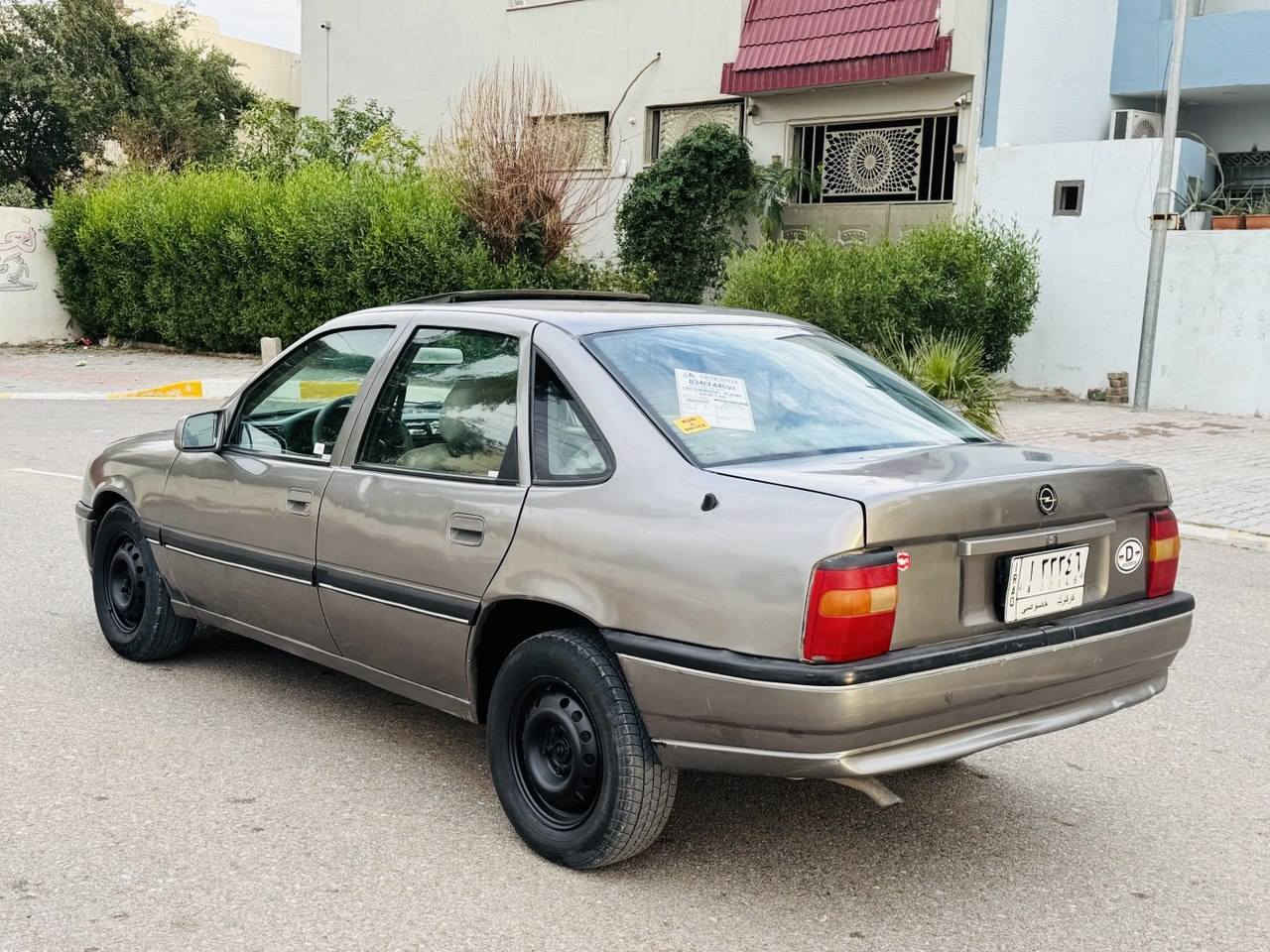 اوبل فكترا للبيع
موديل 1992
رقم كركوك سنويه مشروع وطني شرط التحويل
محرك وكير شرط لاصرف ولا بخار ولا صوت
سياره بدون مصرف جاهزه من كل النواحي
كهربائيات وتخم تاير وصدر امامي وخلفي كلها جديد
سياره بدون ضربه شرط كلها عل بلاد 
السعر 38
***********
