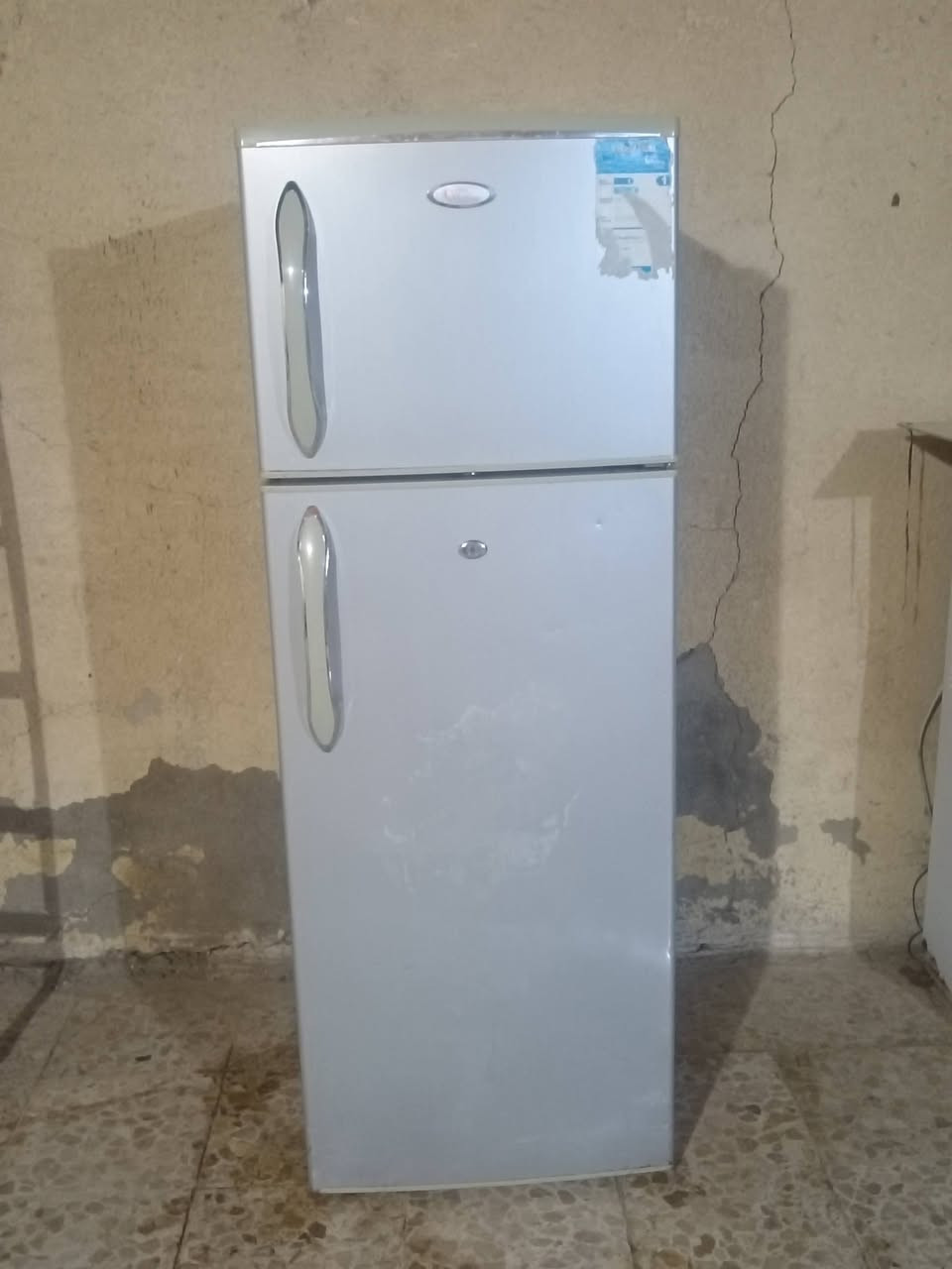 سلام عليكم ثلاجه حجم وسط اخت جديده نضيفه وشغاله سعره 160وبيها مجال  مكان كوت لشراي خاص


**إذا كنت صاحب هذا الإعلان وتريد حذفه لأي سبب، رجاءا أرسل رسالة إلى الدعم الفني**