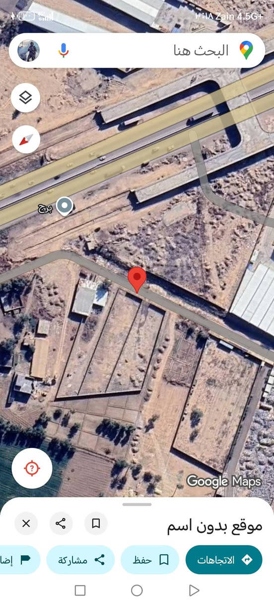 السلام عليكم للبيع 2000 متر حق تصرف مسيجه ومباشر وجه شارع تبليط الي بصف شارع العام
  قرب مجسر جرف النداف الثاني بإتجاه بسمايه
تصلح مخازن او معمل موقع كلش مرتب 
سعر ب ٥٧٥ مليون وبيه مجال قليل 
للاستفسار الاتصال على الرقم ***********
وتساب موجود ابو جبل
