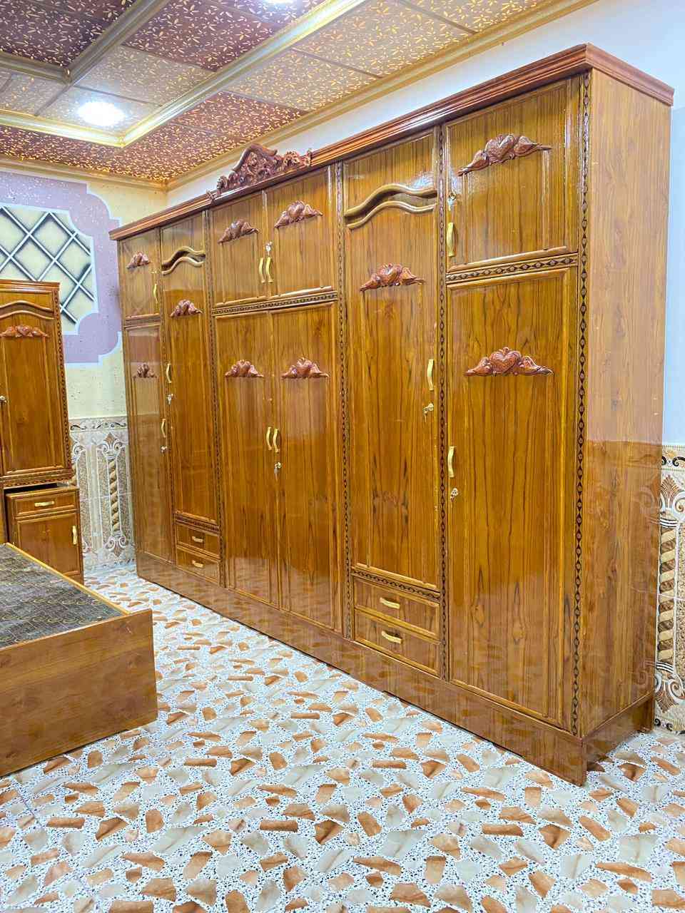 غرفه نوم خشب عراقي صاج داخل خارج بشرط النضافه ٩٠% مستعمل شي قليل
سعر  مليون و٢٥٠ الف وبي مجال قليل 
الرمانه ***********
