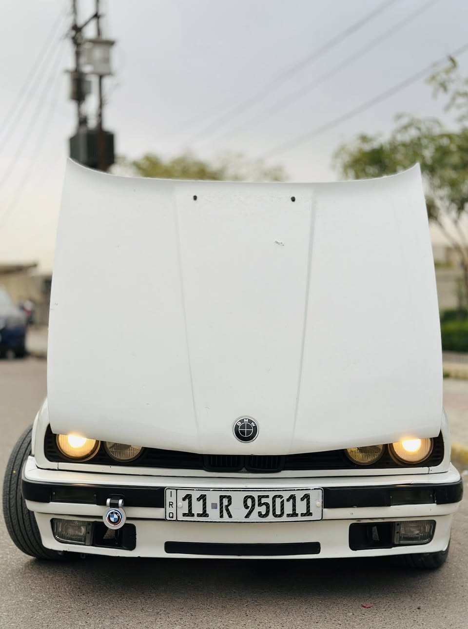 السلام عليكم الحلال للبيع زعره وارد يابان
كل الجنايه يعرفون السياره اشون نضيفه 325 كير عادي اكسل قفل 
عليه دبات صوت ومبدل بوري فورتك كلش قوي وحلو يفتح وينسد مسوي تفصال يم علي الوادي 
السياره 3 ونص قطع صبغ بدون ضربه بدون حادث بدون خياس سياره كلش جديده حته سونار مسوي موجود ويه الصور 
جام اوتو غرفه جلد اسود دشبول جديد بطاين جديده تنته جديده الغرفه بل جيس 
عليه ادامه بلكات ونوزلات فيت بم 
عليه لويات رياضيه البلاديه موجوده 
تخم ويل وتخم تاير جديد 
رقم بغداد جديد بسمي 
السعر 55 ورقه 
مكاني بغداد  
رقمي ***********
