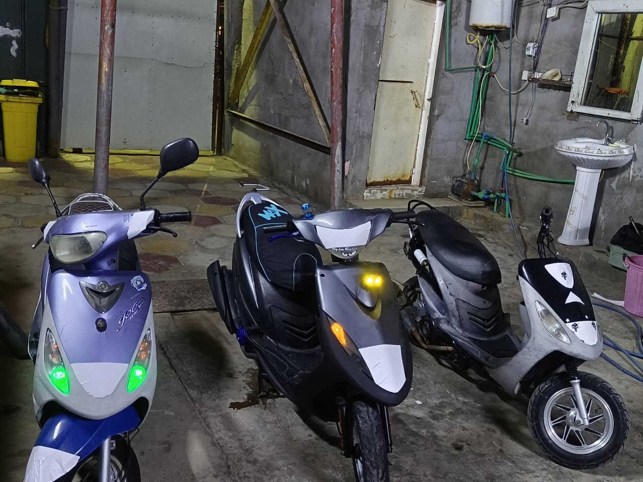 السلام عليكم للبيع كلهن
التعجبك راسلني عليها 
القجمه الزركه سعرها 650

العدله سعرها 650

القجمه السوده سعرها 500

رقمي ***********

مكاني البصره المعقل
