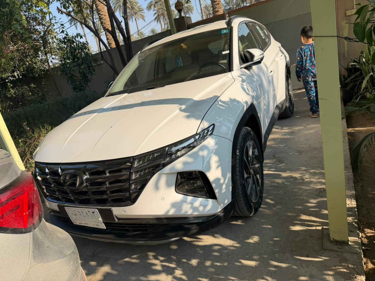 السلام عليكم ...
للبيع توسان ٢٠٢٤  وارد خليجي ،

مكفولة عدا بارد ب جنطة ماشيه ٦٢ الف فول قماره حديد 

مكينه 2000 دوش 

1- كراسي كهربائي مغلفه جلد 

2- حساسات امامية خلفية

3 - بصمة 

4 - ويل كروم حجم ١٨

5 - اشاير بالمري

6 - دخول ذكي

7 - هاند بريك بصمة

8 - ثلاث انظمة قيادة ايكو سبورت نورمال 

9 - شاشة ايباد 

10 - شاحن واير ليس مع منافذ USP إماميه و خلفية

11 - قطعتين تبريد 

12 - تحكمات ستيرن جهتين 

13 - كأمرة دواره

14 - بردات خلفية

15 - الجام اوتو 

16 - مثبت سرعة

17- مري شفط 

18 - لايتات دوارة امامية فول LED

19 - زنون لد امامي خلفي

السيارة بأسمي وكالة الشركه الأولى تحويل مباشر 
للتواصل *********** 

السعر١٩٥ وبيه مجال بسيط
