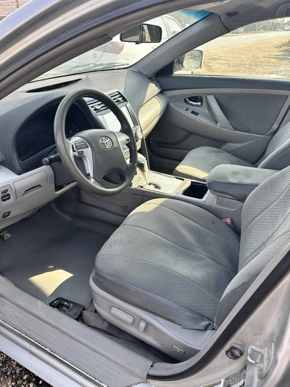 كامري للبيع موديل 2009 مصبوغة حزام للجمالية اثر جراد وموجدة الفيديوات قبل الصبغ (اثر جراد )صبغتها 
محرك افلون 6 سلندر vvt  سعة المحرك (3000) سيارة خير من الله  تايرات جدد 
باتري جديد حدادية جديدة 
السعر 96 ورقة
المكان بابل مركز الحلة
للاستفسار
***********
***********
