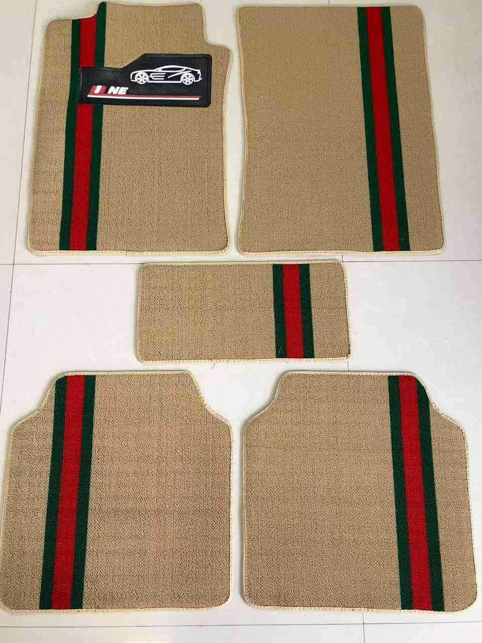 ارضيات لجميع  انواع السيارات
الصالحيه ركن شارع القائد قرب مول الصافي
واتساب ***********
