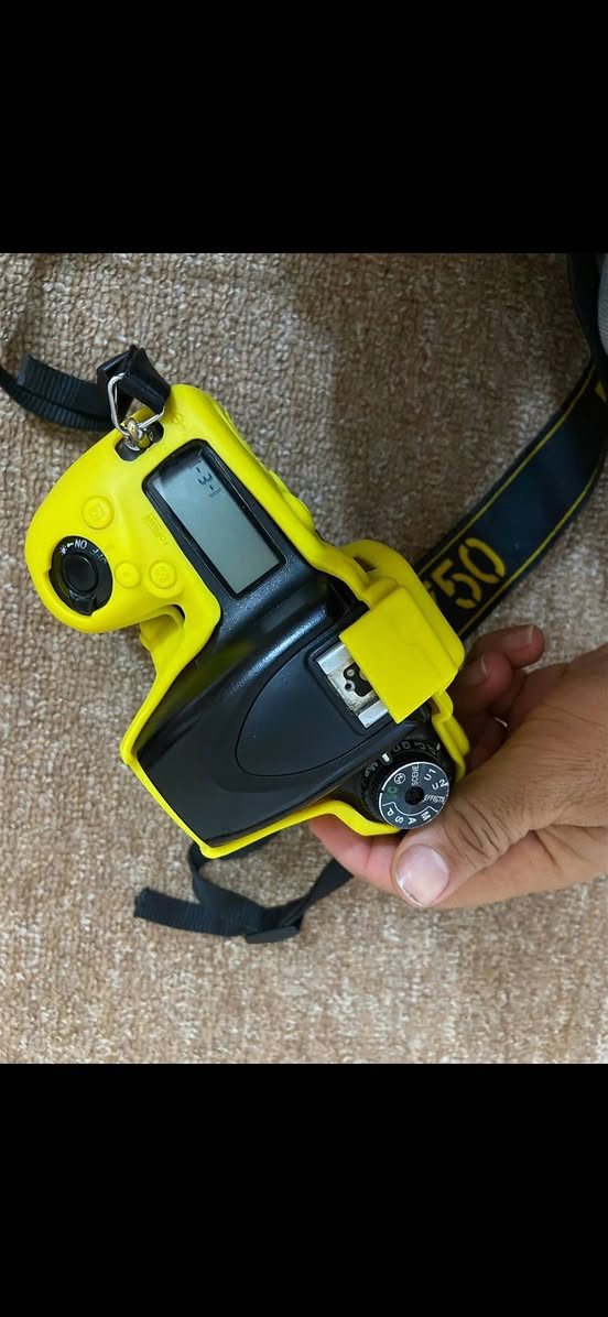 نيكون d750 فول فريم ملحقاات كامله تواصل ***********
