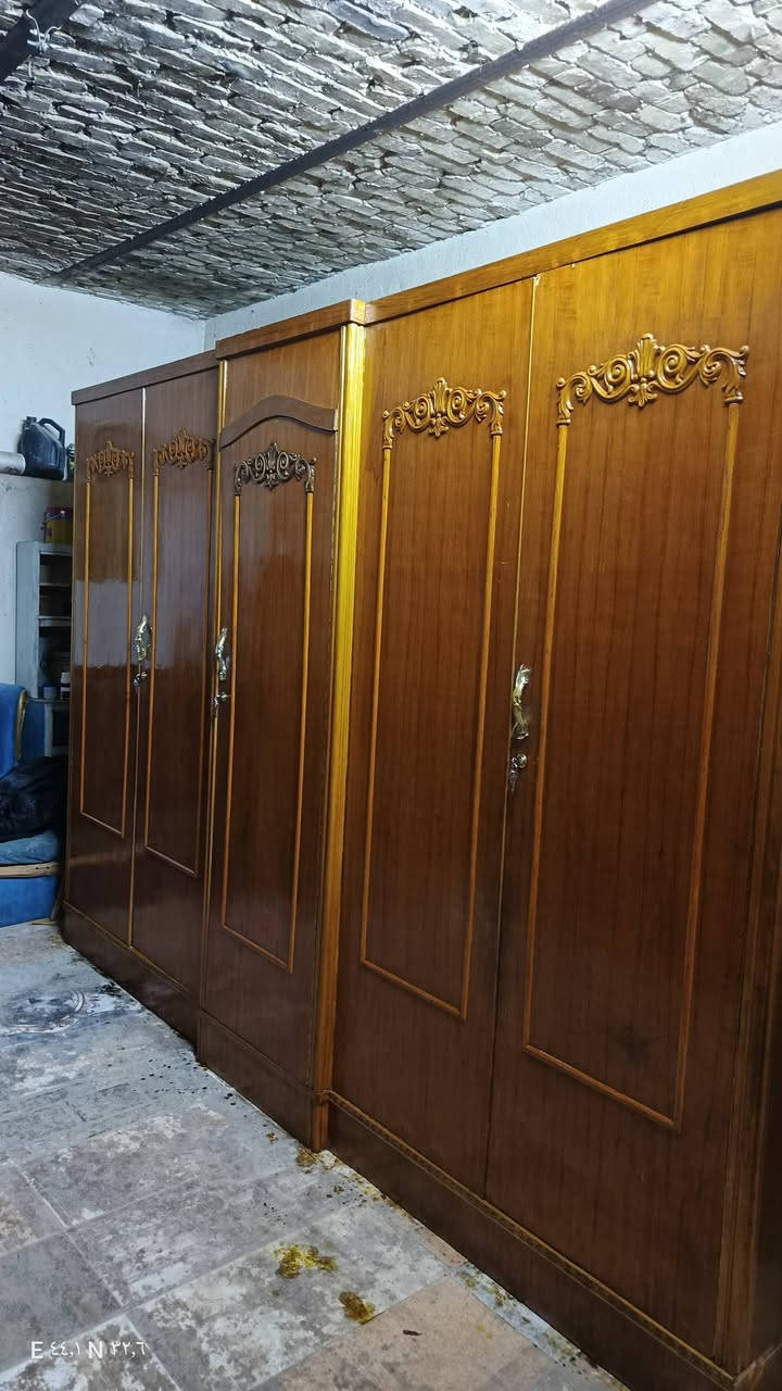 كنتور صاج مستعمل نظيف مثل ما واضح بالصوره السعر 225 العنوان كربلاء شارع سيد اسماعيل الرئيسي ويوجد خدمه توصيل هاتف ***********
***********
