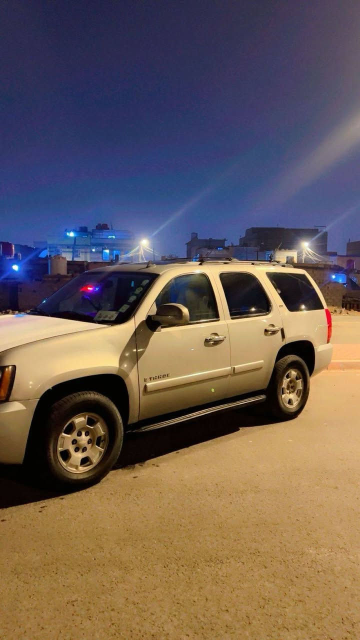 سلام وعليكم سياره تاهو 2009  سياره ادوات ادوات كفاله عامه ماعده الكصه جنطه  سياره كفاله كير ومحرك وتبريد وحداديه  تخم تاير
سياره فول فول مواصفات اعلئ فئه مزوعه مواصفات فور ويل تنته 
   سياره طك سويج واطلع وين ما يعجبك كامله كلشي  متومه سنويه وارقامه  اكبر واحد ما يعرفها  ارقام عربيه مو شماليه   مكاني البصره. سعرها 72وبيها مجال لطيبين قبله رقمي ***********
