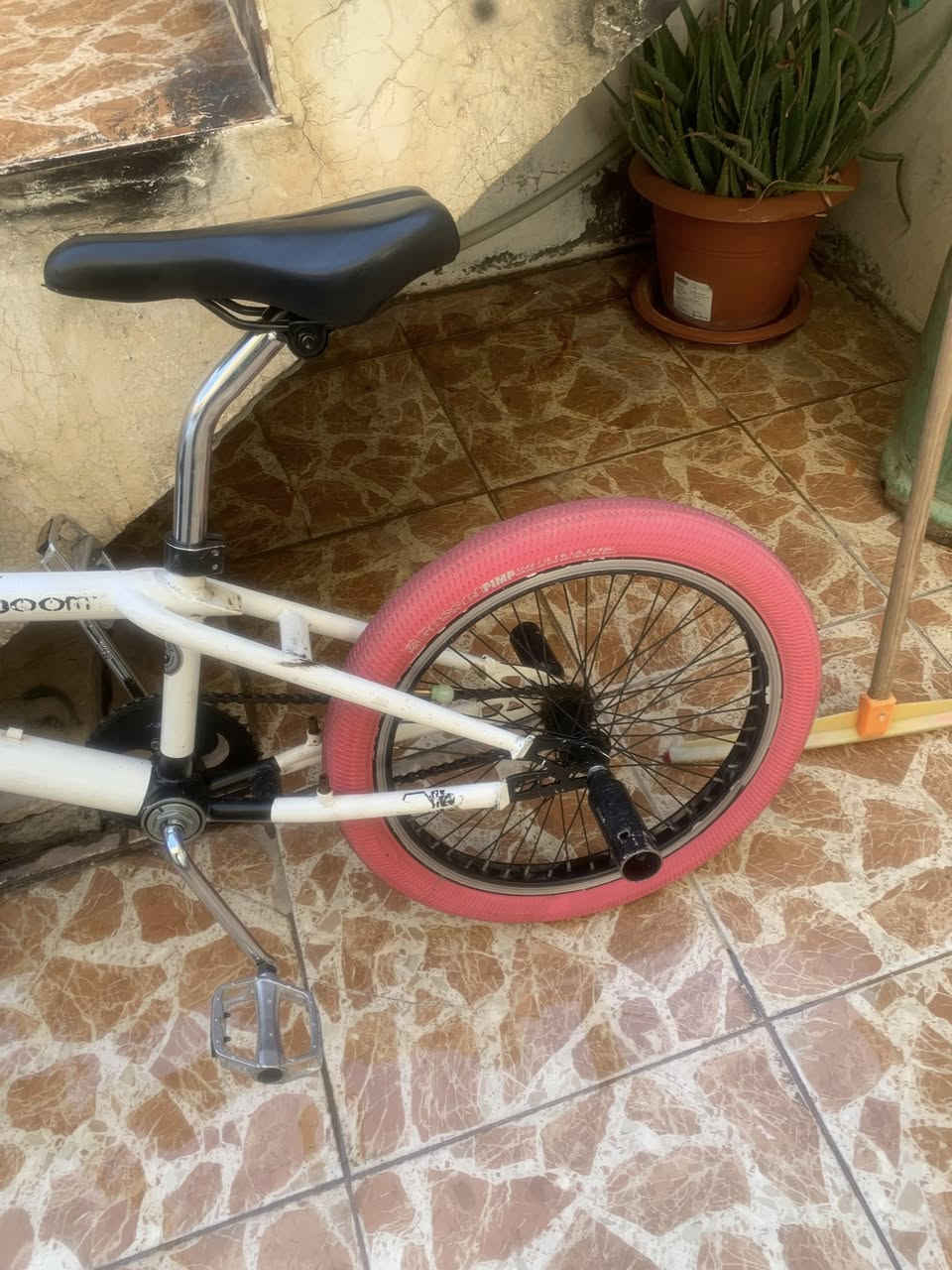 للبيع حجم ٢٠نظيف كلش باله


**إذا كنت صاحب هذا الإعلان وتريد حذفه لأي سبب، رجاءا أرسل رسالة إلى الدعم الفني**