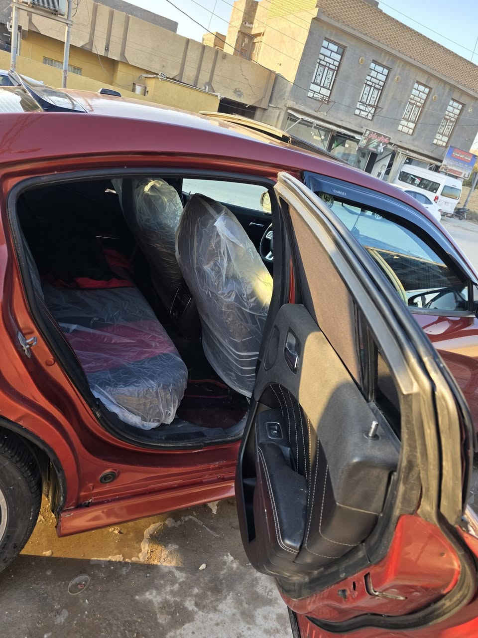 السلام عليكم
لبيع جارجر 
موديل ١٣ اصل 
بسمي رقم بغداد دولي مميز 
لون مشمشي اصل مميز 
ارتي ماكس 
محرك ٥٧٠٠ شلعه ومعدل مفتوح 
تبريد ثلج 
فول الفول ١على ١ 
اي استفسار خاص مفتوح او الاتصال 
مكاني حله 
*********** 
***********
السعر ١٤٠ وبيها مجال
