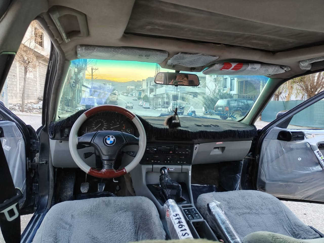 سڵاو هاوڕێیانی خۆشەویست
بیئێم مۆدیل 1993 مەکینە 525 گێڕ عادی گێڕ و مەکینە بەشەرت فیتەر کارەبایی گشت گیانی بەشەرت
مواسەفات .، چوارجام کارەبا  .، سوکان کارەبای .، 
تەبرید لەمس  .،تەبرید گەرمی مەزبووت
لایت ئەڵقە دەبڵ عەدەسە .، کارەبای هەموو گیانی بەشەرت و مەزبووتە .، گێڕ و مەکینە و ئەکسلی بەشەرت 
ساڵەن سایەکی دەنگ خۆشی لەسەرە  .، سەیارەکە بەبێ دەعم و لێدراویە  .،ئاڕم پلاستیک سلێمانی 
ئاڕم و ئەوەلیات و غەرامە بەشەرت
سعری 41 گەڵا و مەعمەلە  .،.، شـوێـن : چـەمـچـەمـاڵ 
ژ.م: *********** ڤایبەر و واتساپی لەسەرە #ادمین‌❤
