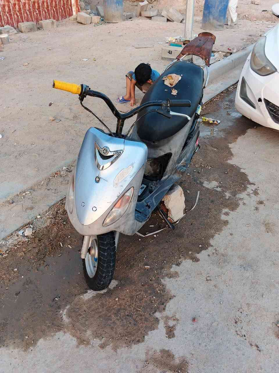 السلام عليكم دراجه ماكس غجمه البيع سله توه مفصلهه دراجه سلولي مفتوحه مره وحده شوفت عينك البصره الزبير سوك سوادي سعر 350 وبيهه مجال ***********بي واتساب ومتواجد عله شريحه بأي وقت
