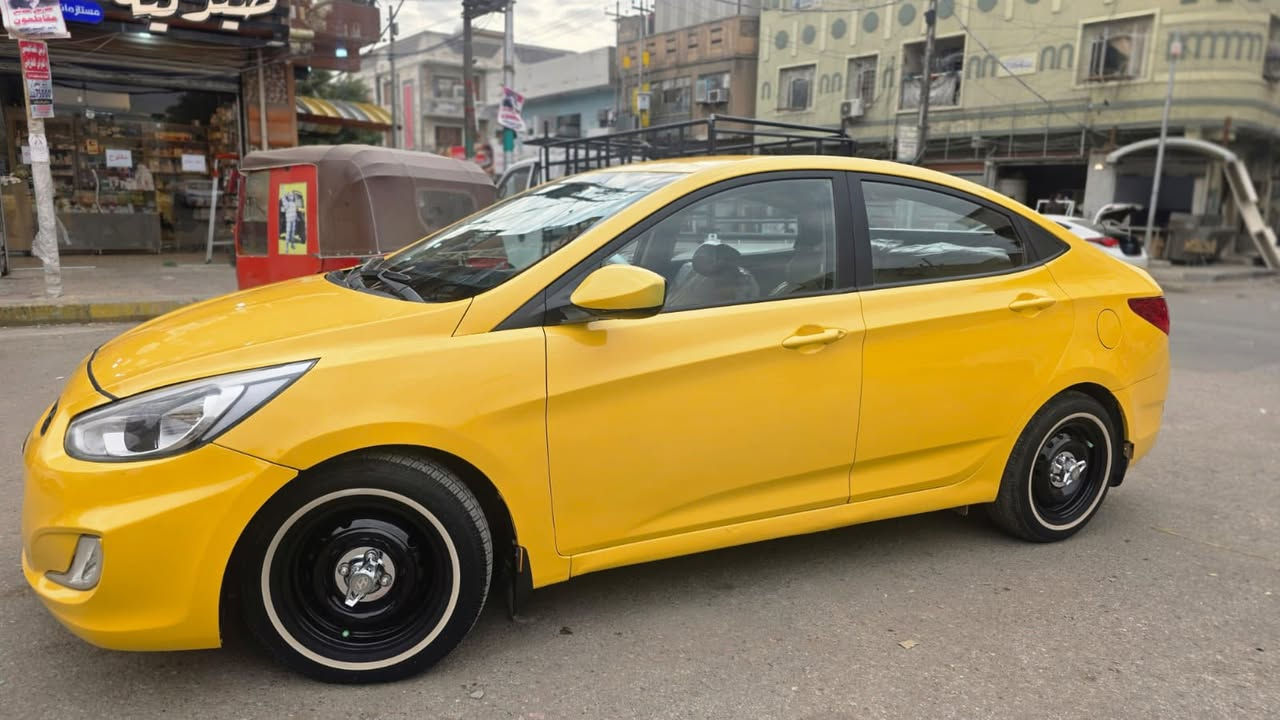 يا الله اكسنت ٢٠١٣ امريكي ضربتهة حوض الجنطه والقبق مال جنطه السياره كلهة ليبل واحد ما بيهة ولا قطعه تبديل بيهة طخات وشخوط والسياره جان عليهة فابيون شلته وصبغتهة صبغ عام السياره عليهة تعمير كامل قبل شهر ونص كلشي ما خليت بيهة نقص الله شاهد للبيع فقط السعر ٩٠ورقه وبيهة مجال الله يشهد بوجهك للشارع كلشي كامل بيهة مكينه ١٦٠٠ كير ومكينع يخبلن ***********ما متواجد عل نت اتصل وتدلل
