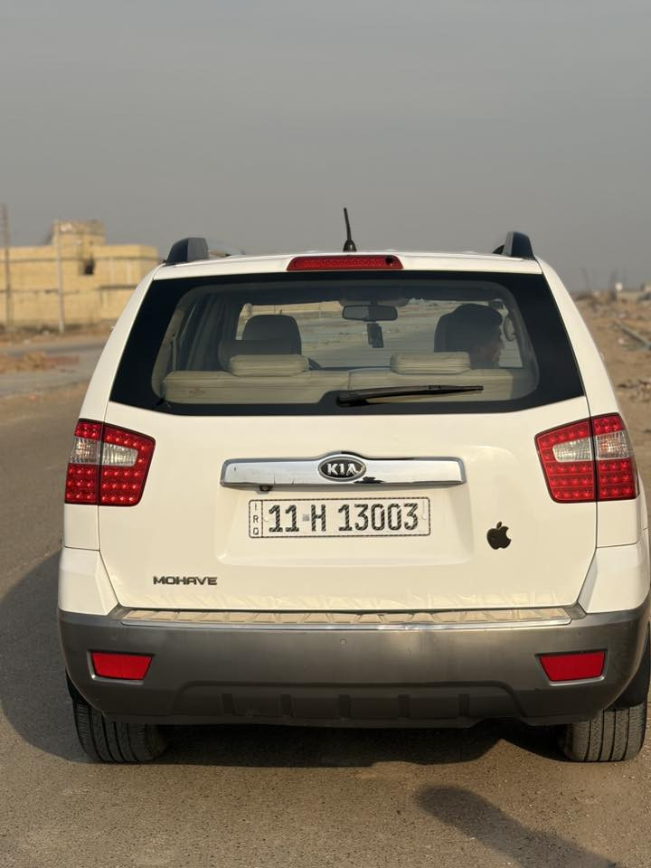 سلام عليكم كيا مهافي موديل 2012 فول بيها صبغ باب الخلفي مع الجاملغ بدون دواخل التواصل *********** سعر 147
